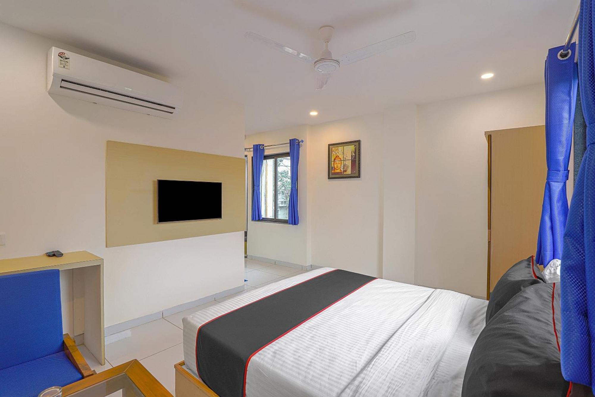 Collection O 82824 Hotel La Veera Ahmedabad Esterno foto
